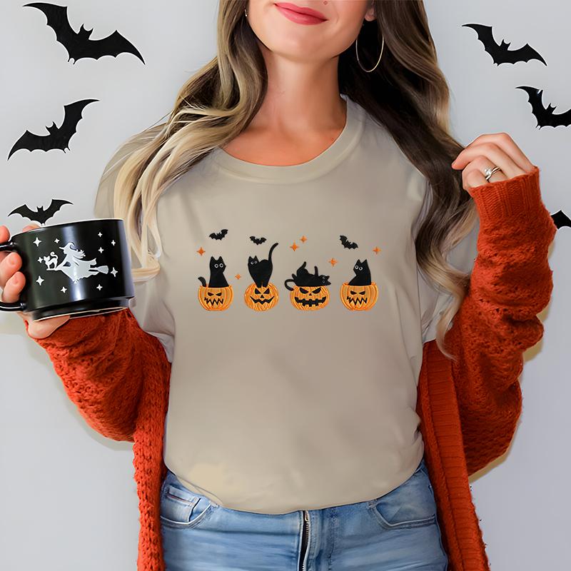Black Cat Pumpkin Graphic T Shirts Women Trendy Halloween Retro Essential Classic Tops Cat Lover Spooky Season Halloween Tshirt