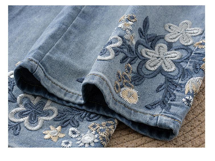 2025 New Chinese Style Embroidered High-Waist Wide-Leg Petite Jeans