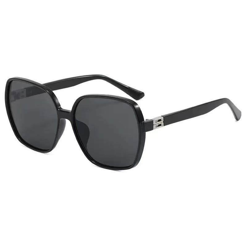 Retro Square Sunglasses With Uv400 Protection For Outdoor Activities And Fashion Enthusiasts