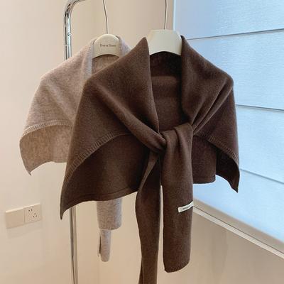 Accessoires – Schals & Tücher