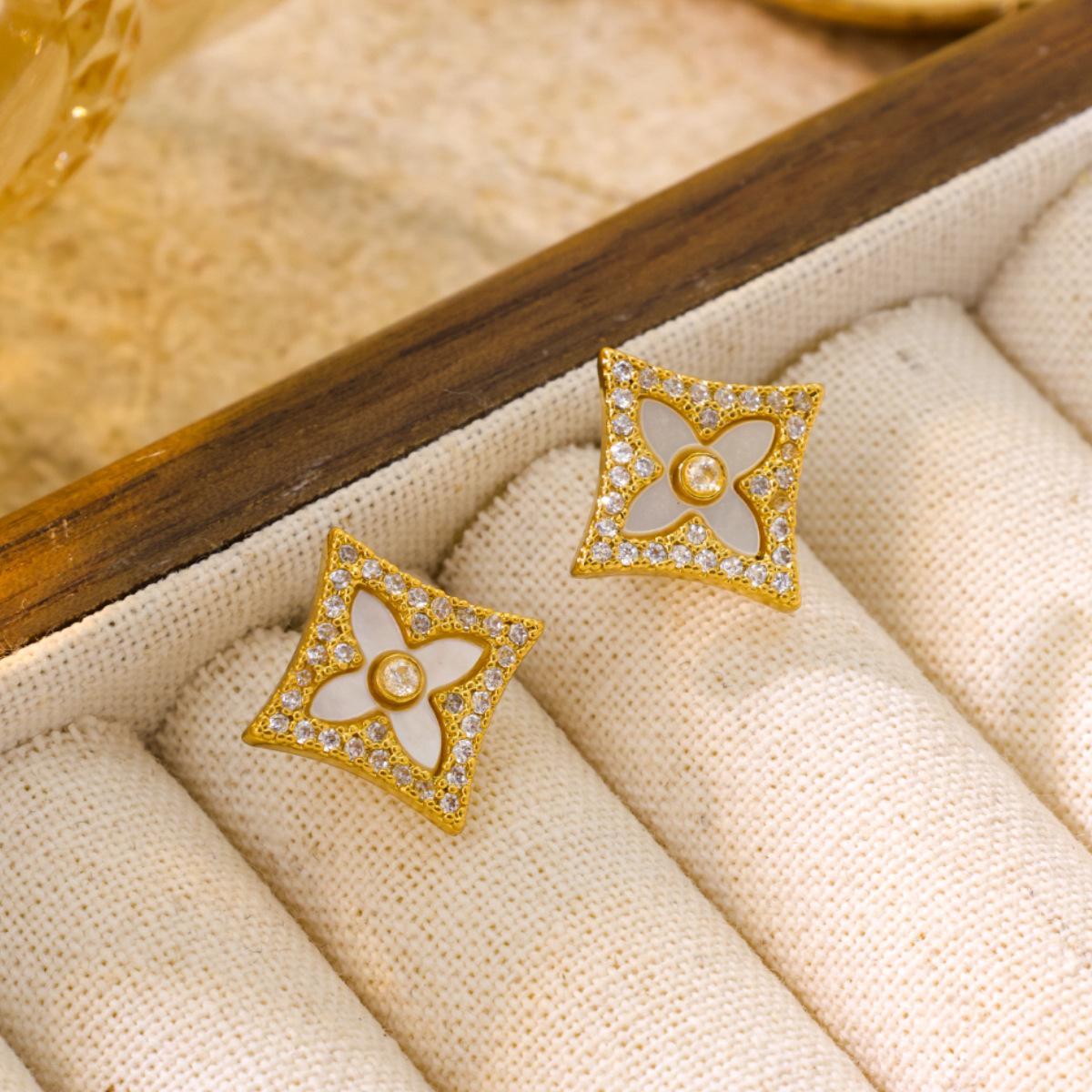 

New High-end Beimu Mountain Camellia Temperament Earrings Square Simple Exquisite Design Women Fashionable Versatile