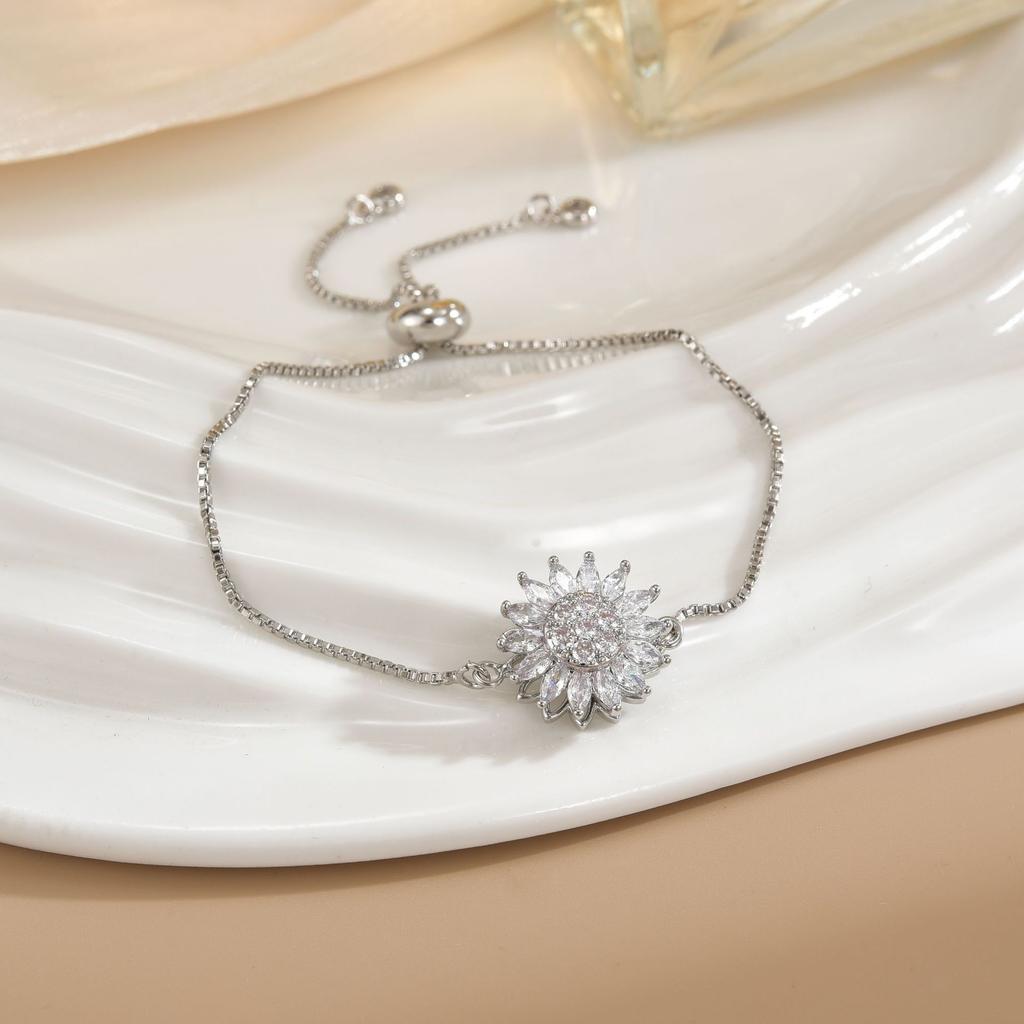 Light Luxury Spinning Sunflower Bracelet for Women Elegant Sparkling Zircon Calming and Relaxing Accessory Birthday Jewelry Gift