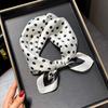 Vielseitiger weißer Polka-Dot-Schal aus Maulbeerseide - Stilvolles koreanisches kleines Quadrat für Frühling/Sommer