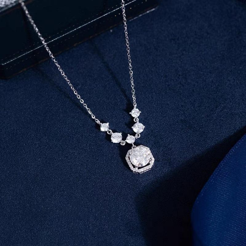 Luxury Square Sugar And Diamond Necklace Elegant Pendant Gift For Girlfriend Valentine's Day Gift For Mother
