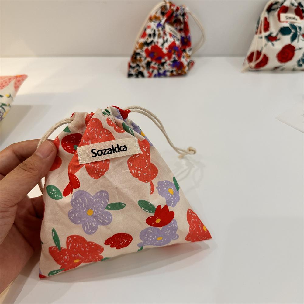 Cotton Linen Floral Storage Drawstring Bag Women Finishing Storage Pouch Cute Makeup Bag Christmas Gift Candy Jewelry Organizer