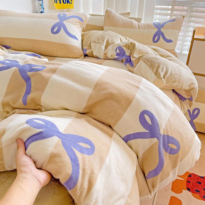 Thickened Milk Fleece Four-Piece Set, Milk Fleece Coral Fleece Bed Sheet Quilt Cover Double-Sided Flannel Bed Three-Piece Set