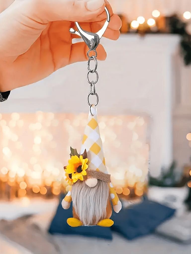 Sunflower and Grid Patterned Dwarf Themed Keychain Pendant Keychain Accessory Suitable for Wallets and Backpacks Easy To Install