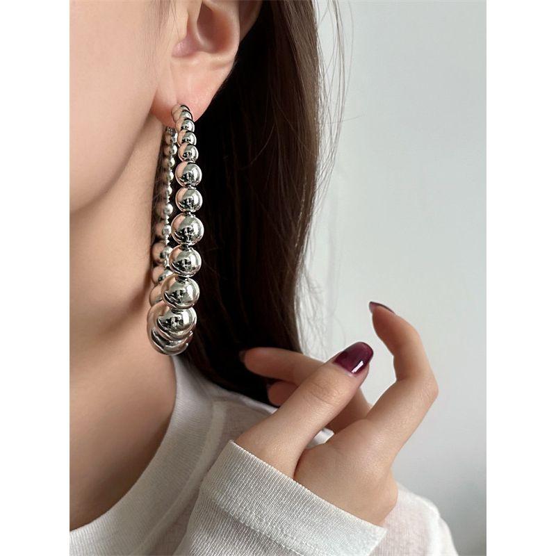 Retro European American Style Exaggerated Personalized Metal Circle Earrings for Women Niche Style Graceful and Fashionable Classy Design Earrings