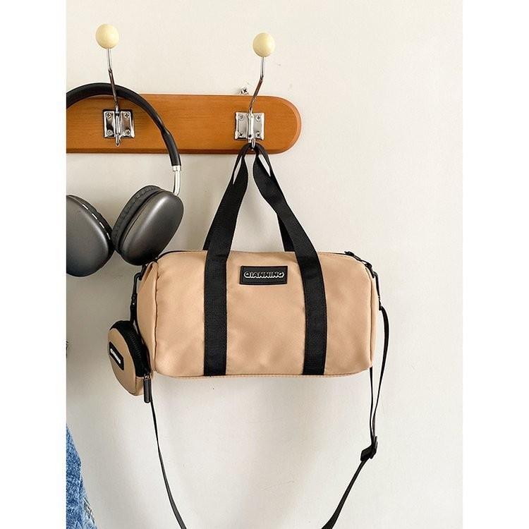 

Simple Stylish White Shoulder Bag Ideal For Casual Travel And School Use хаки