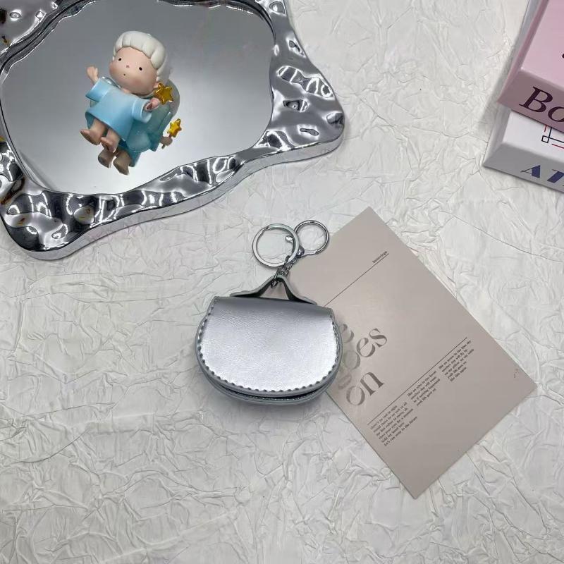 1Pcs Portable Bluetooth Earphone Bag Multifunctional Mini Leather Bag Pendant Car Keychain Hanging Accessory Zero Wallet