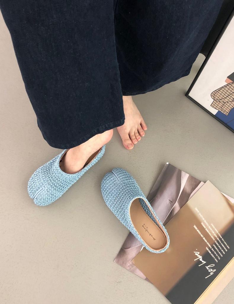 Korean version of woven cool slippers for women to wear one pedal casual round head flat bottom empty Mill shoes comfortable bag head half drag