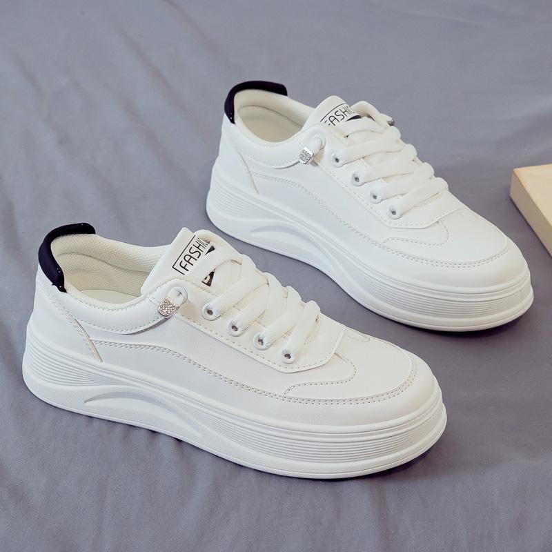 Kleiner weißer Schuh Frau, vielseitig Frühling neu Brettsport und Freizeit Papa Tide