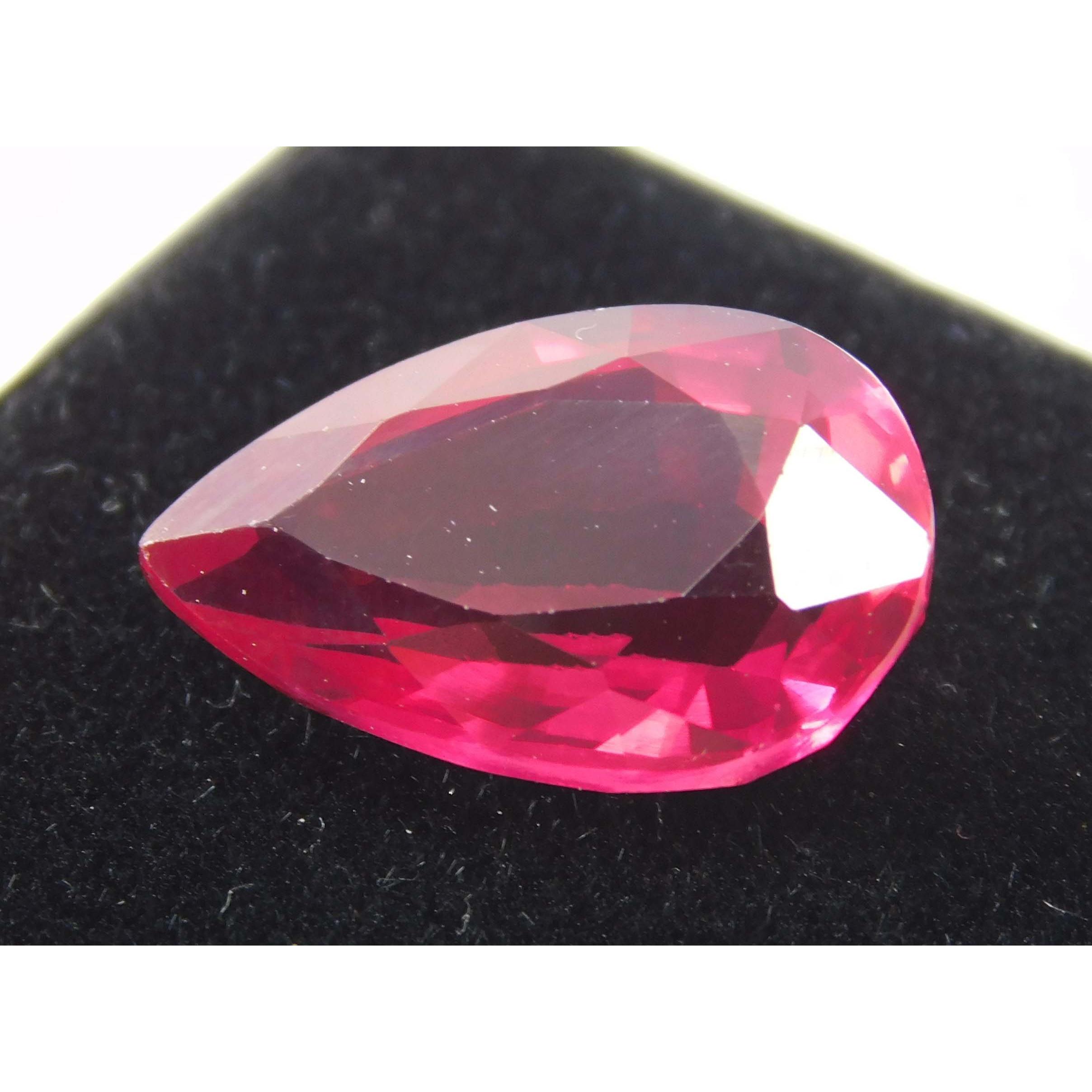 

Pigeon Red Pear Shape 7.85 Carat CERTIFIED Loose Gemstone Natural Red Ruby A-1297 14.5 mm approx червоний
