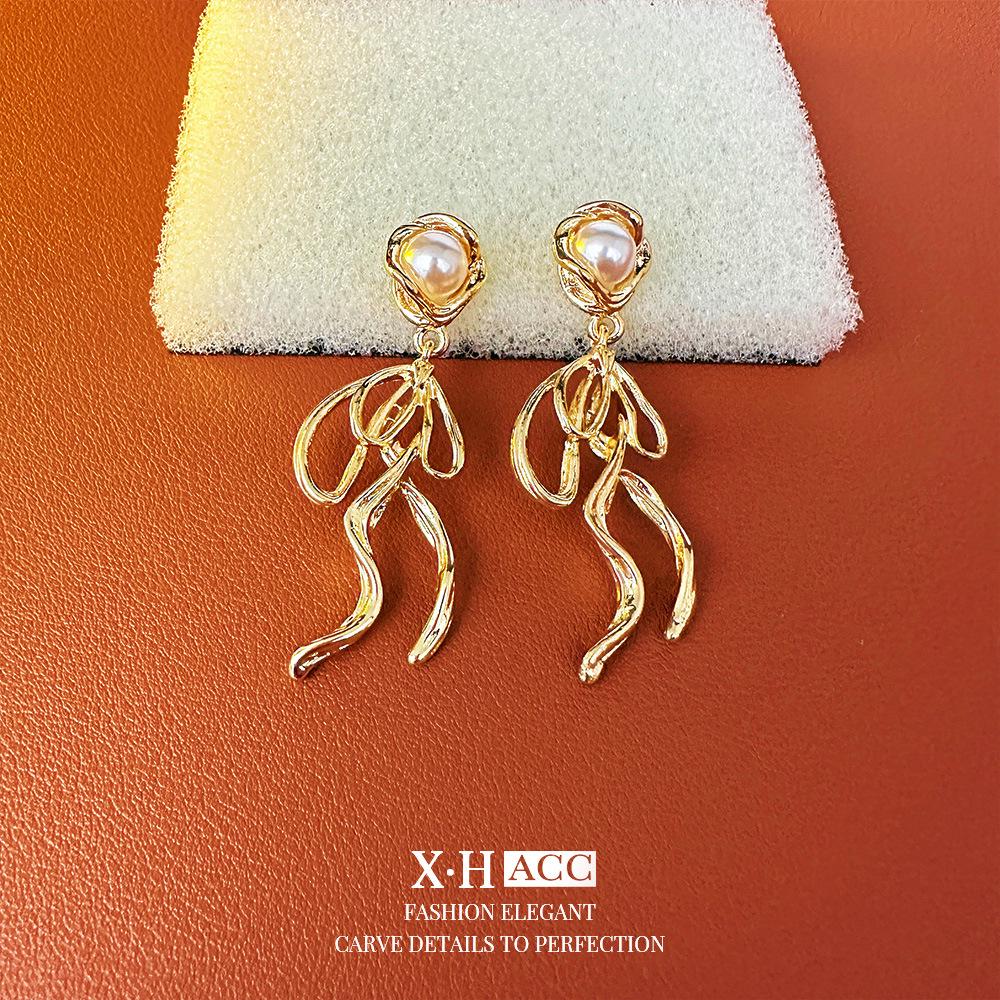 Vintage Bow Earrings: Timeless, High-End Retro Fashion Accessory