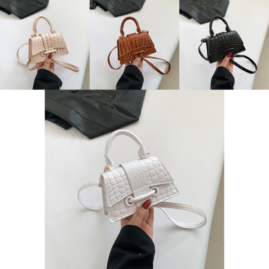 Trendy Retro Small Shoulder Crossbody Bag For Women In Stylish Pu Leather Material