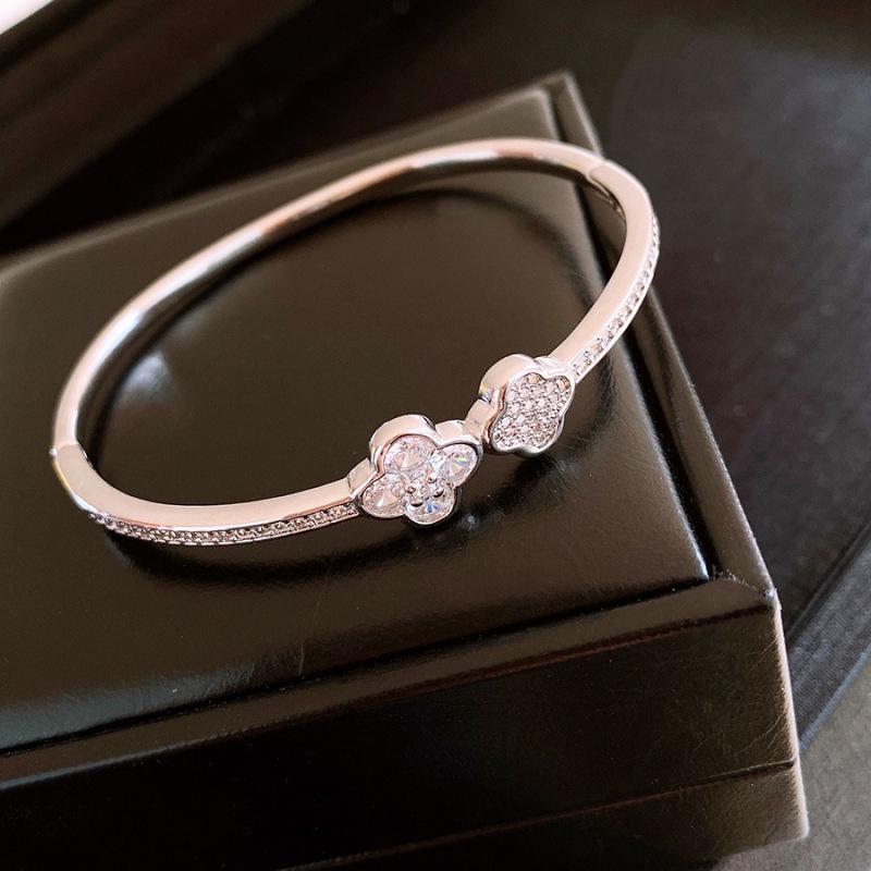 Banquet Luxury 18k Gold-Plated Zircon Snake Bracelet - Fashionable High-End Jewelry for Women