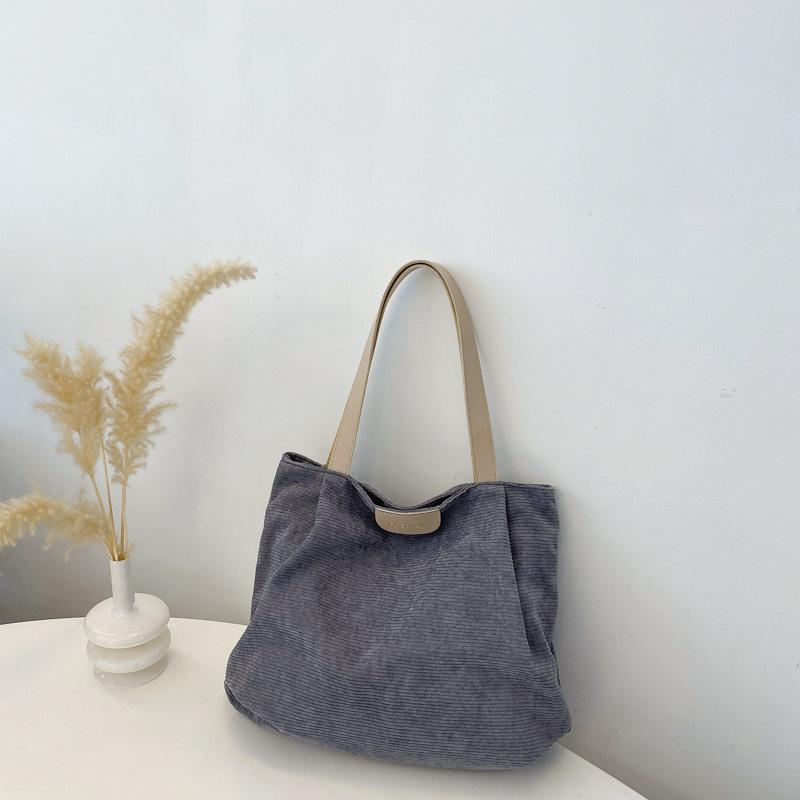 

Повседневная тканевая сумка большой вместимости женская 2025 новая летняя на плечо сумка-тоут для поездок на работу премиальное ощущение серый