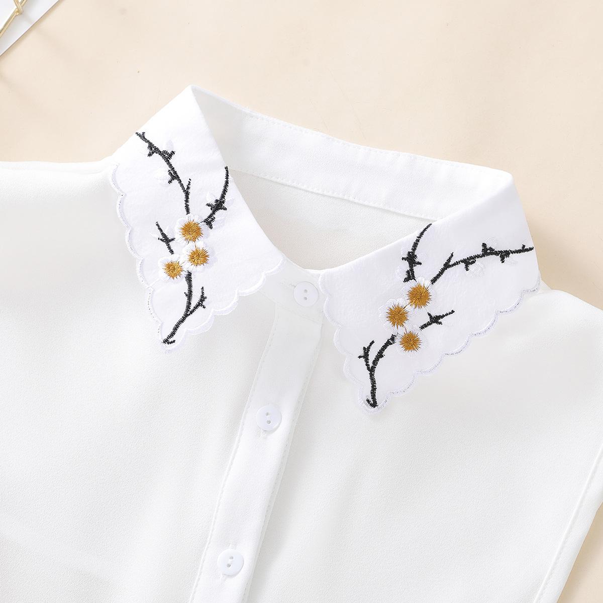 

Женский модный вышитый воротник с цветком сливы со свитером, фальшивый воротник, половина рубашки, универсальное украшение, шифоновый фальшивый воротник