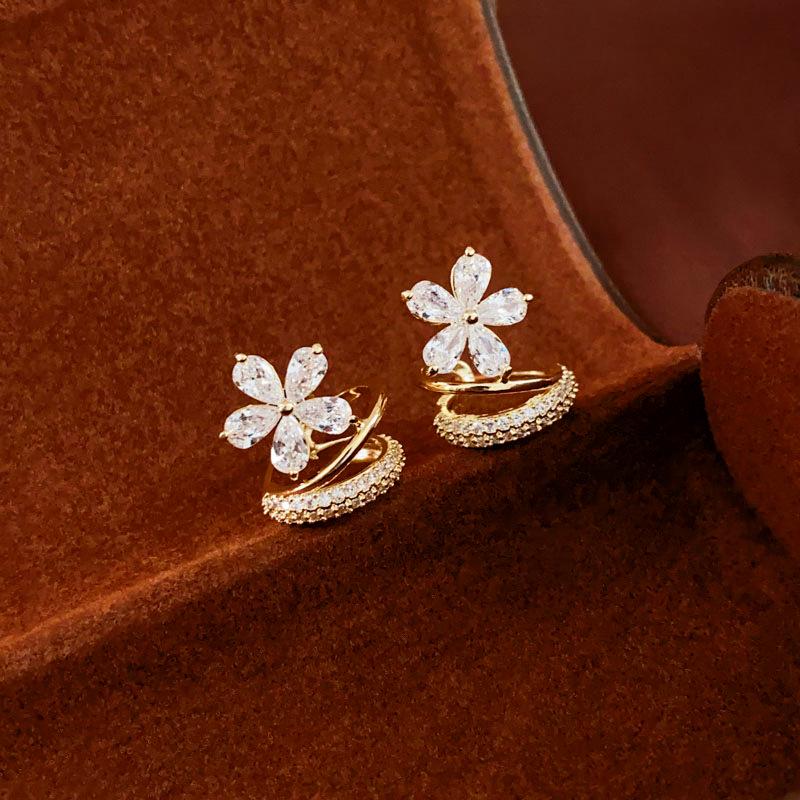 Eco-Friendly Sweet Zirconia Flower C-Shaped Silver Stud Earrings - High-End Luxury, Feminine Style for Women