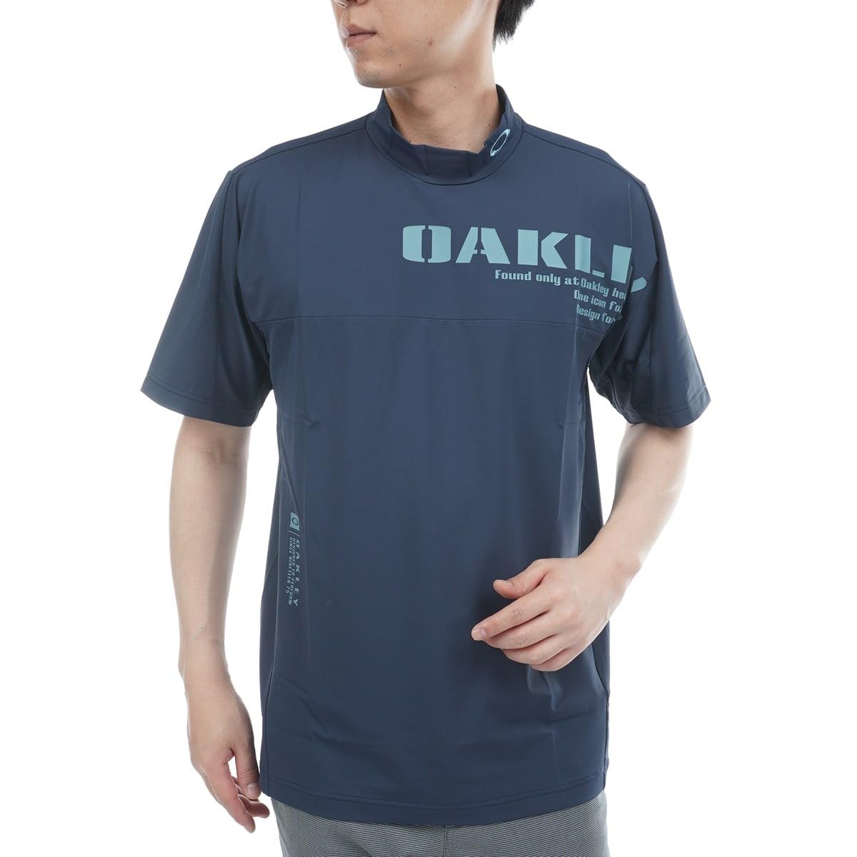 

Oakley Modern Tech Cold Square Mock Foggy Medium Size Men s (6FB) Blue, (Japanese L)