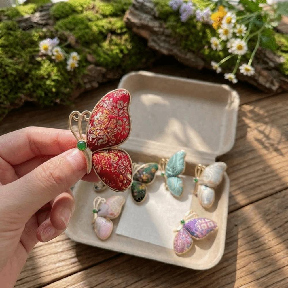 Colorful Butterfly Lapel Pin The Song Dynasty Chinese Style Badge Suit Accessories