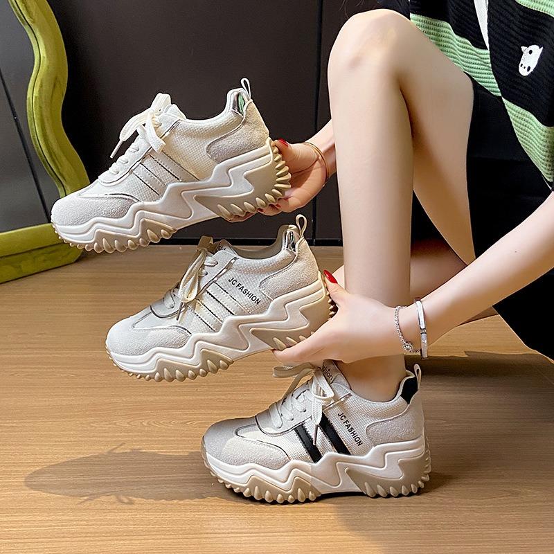 New Women's Chunky Casual Sneakers All-match Popular Women Breathable Platform Running Shoes Lace-up Round-toe Vulcanized Shoes