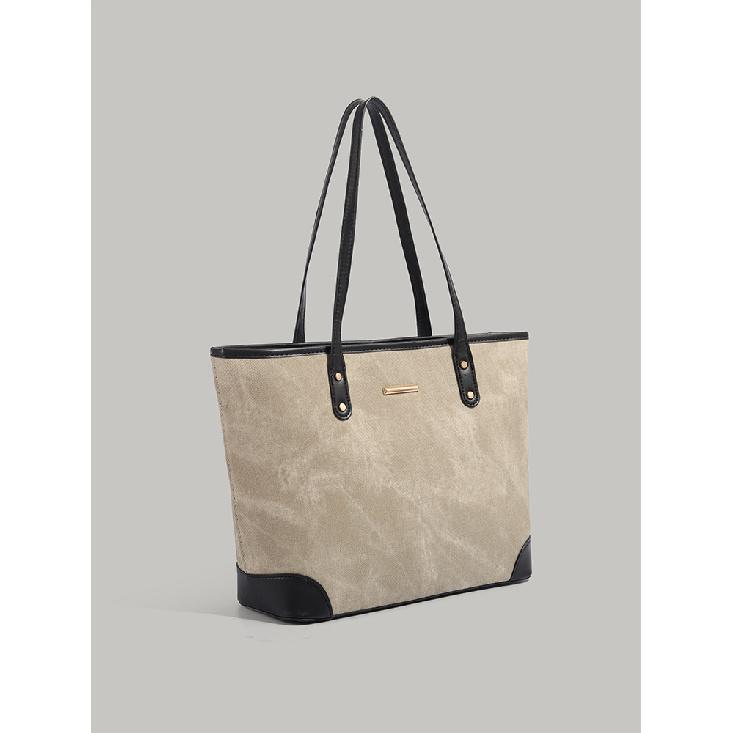 

Модная сумка-тоут большой вместимости для женщин 2025 Новая осенне-зимняя универсальная повседневная сумка через плечо для поездок на работу Высококлассная трендовая бежевый