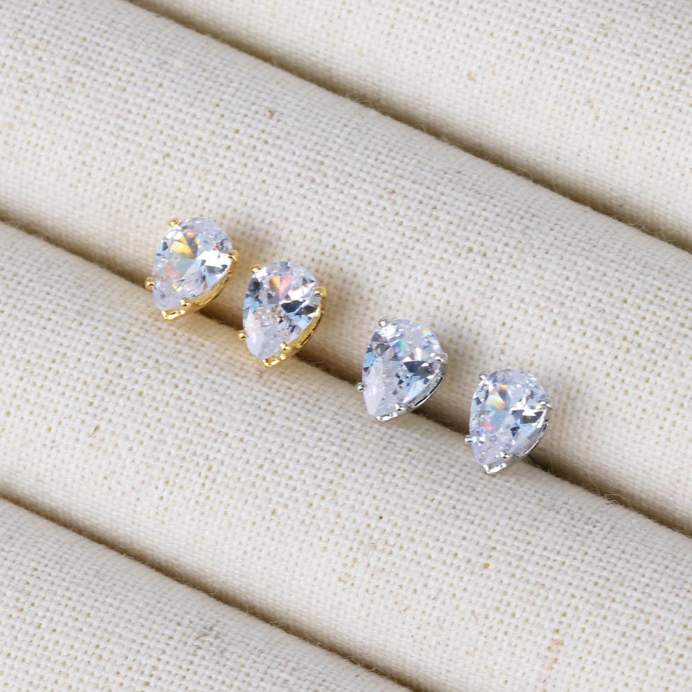 Delicate Water Drop Shaped Stud Earrings Luxury Silver Color Crystal CZ Ear Earrings for Women Fashion Versatile Jewelry