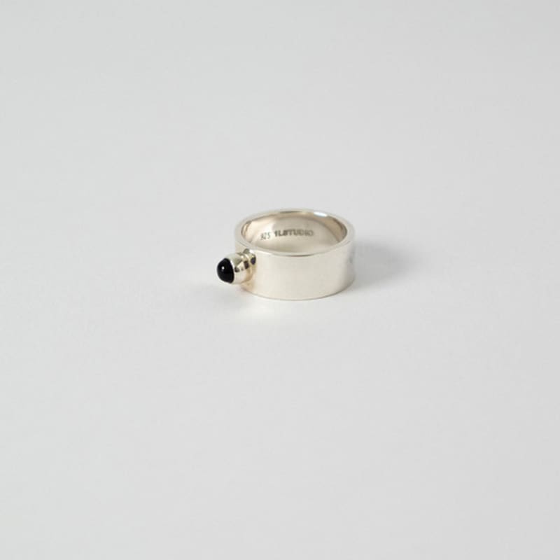 1LSTUDIO ONYX RING