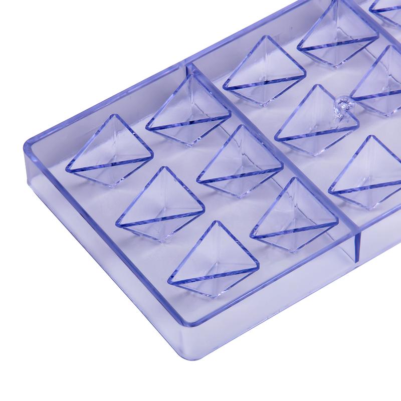 Plastic 18 Cavities Triangle Diamond Shape Baking Chocolate Mold Bakery Candy Jelly Craft Tools CC0049