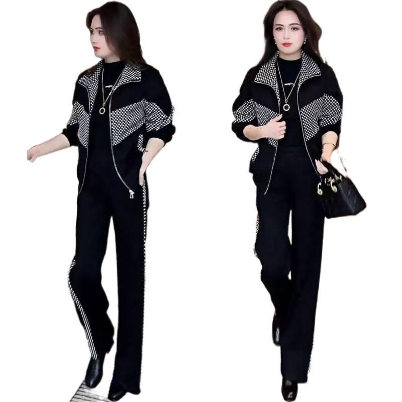 Stilvoller Damen-Karosuit mit Samt-Verzierungen: Schwarzes Patchwork-Jacken-Zweiteiler-Set für Herbst/Winter