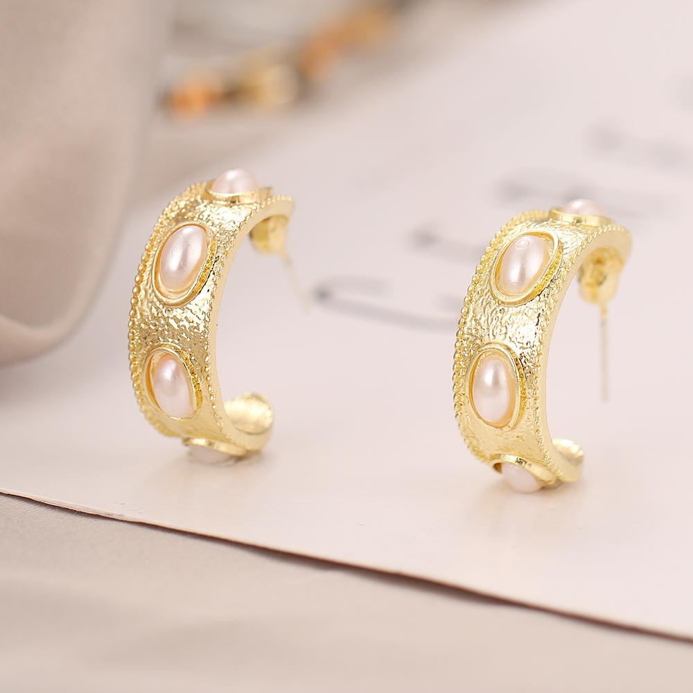 Simple Creative Exaggerated Pineapple Love Heart-shaped Geometric Chain Earrings Women Personality Geometric Girl Earrings