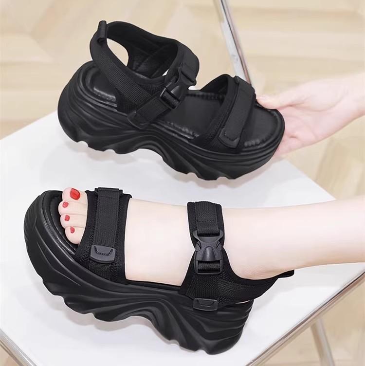 Daddy sandals women's  summer new versatile skirt muffin thick sole heightening soft sole casual beach shoes