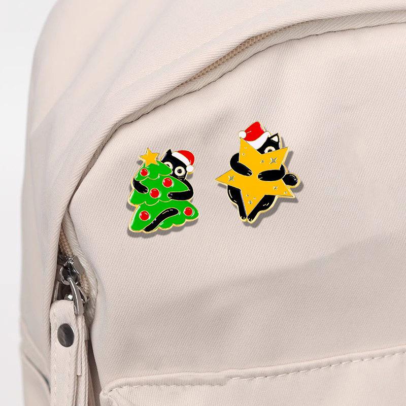 Children'S Christmas Brooch Cute Cat Christmas Gift Box Snowflake Star Metal Badge New Gift Accessory Pin