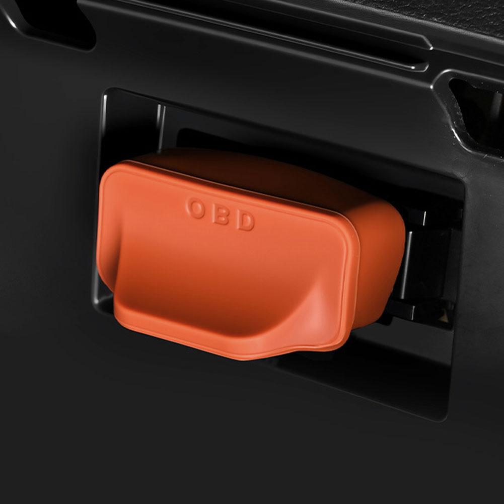 Protection de port OBD Housse en silicone Bouchon anti-poussière pour prise de diagnostic universelle Accessoires d'intérieur automobile Garniture de style