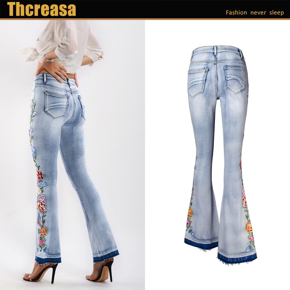 Women's Plus Size 3D Embroidered Flare Jeans
