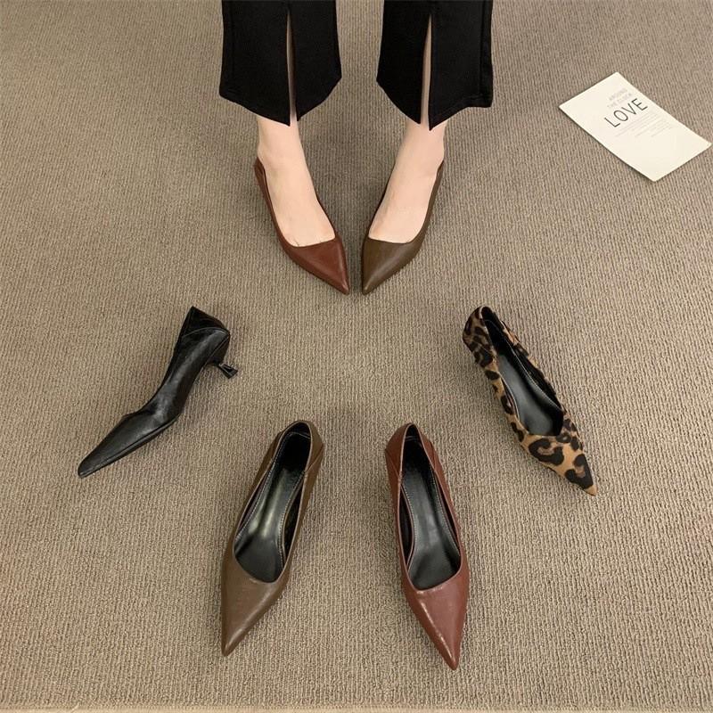 Classic High Heels For Women With Superfiber Upper And Rubber Sole For Daily Office Wear