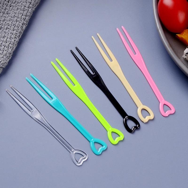 200pcs Fruit Fork Mini Snack Cake Dessert Home Dining Plastic Food Fruit Pick Toothpick Bento Lunches Party Decor