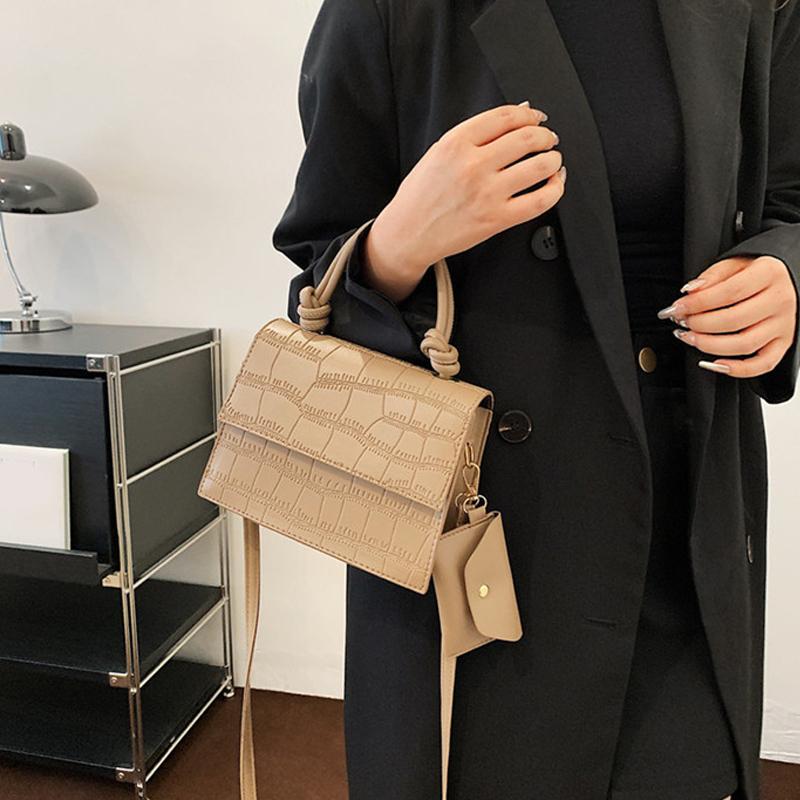 Fashion Crocodile Pattern Shoulder Bag Large Capacity Crossbody Bag for Women Versatile Handbag Square Messenger Bag with Small Purse ARI