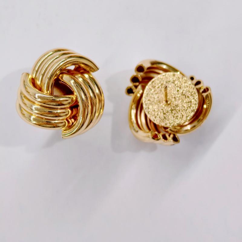 Gold-Tone Geometric Twist Earrings: Fashionable and Versatile Multi-Layer Braided Earrings for Women.