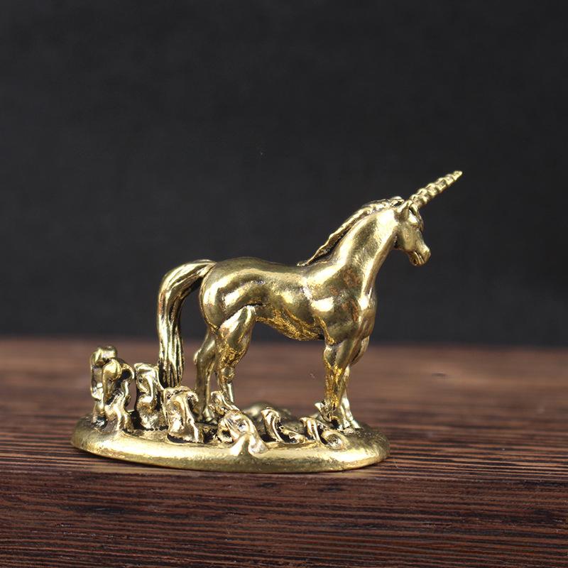 1pcs Pure Brass Mini Unicorn Ornament Small Brass Crafts Ornament Brass Car Keychain Jewelry Ornaments Home Living Room Decoration Men's Keychain