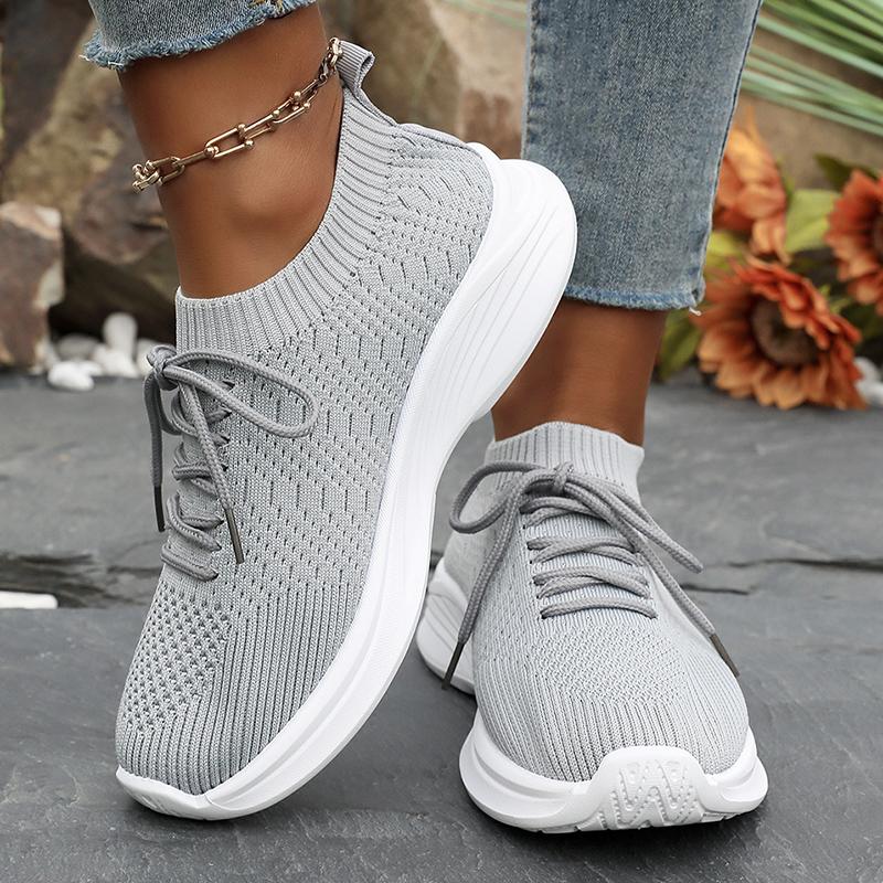 Fashion Lightweight Non Slip Sports Shoes for Women 2025 New Breathable Knit Mesh Casual Sneakers Woman Thick Sole Outdoor Sports Shoes