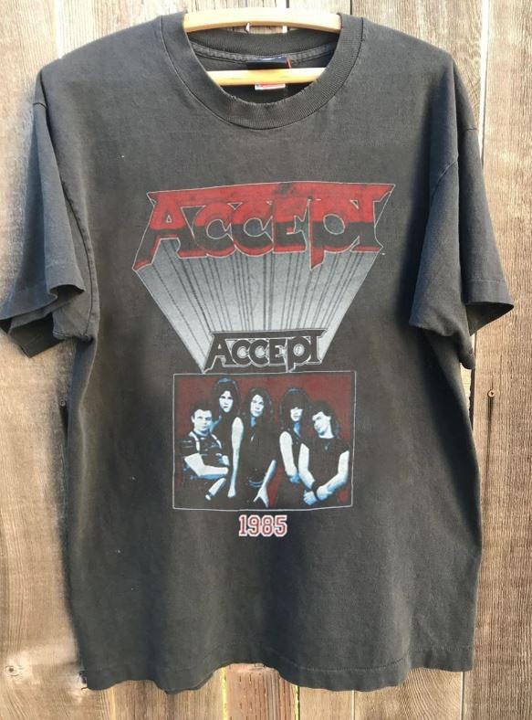 

ACCEPT 1985 Heart Tour Charcoal Short Sleeve Unisex T shirt Vtg S5XL WA4483 Unisex T-Shirt S