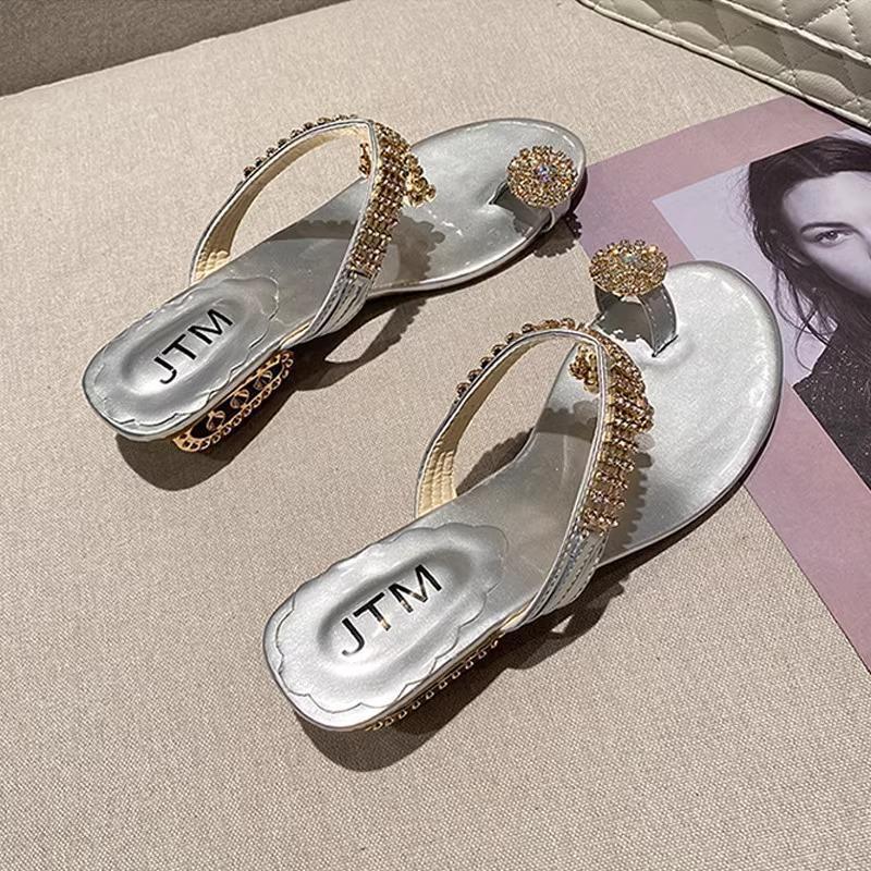 2026 Summer New Design Style Temperament Coarse Heel Outerwear Beach Sandals
