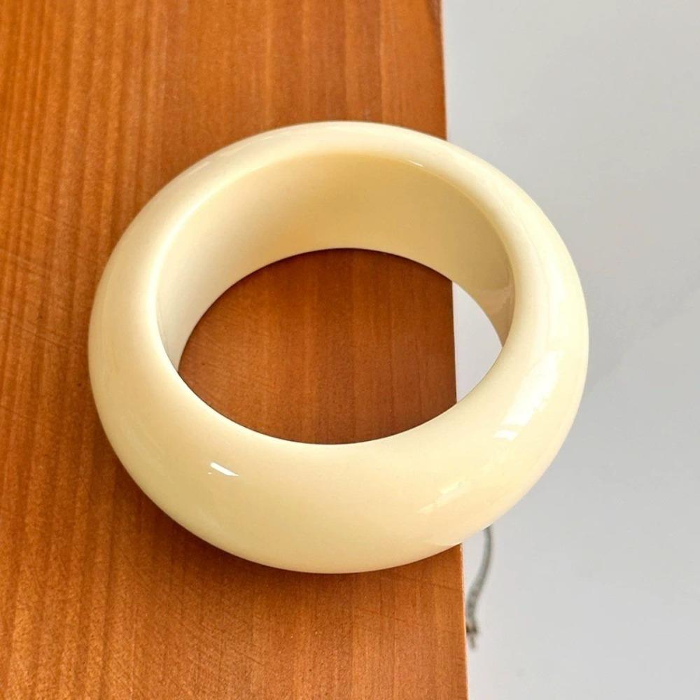 Bohemian Round Wide Bracelet Europe American Style Retro  Hand Ring Unique Acrylic Bangle  Women
