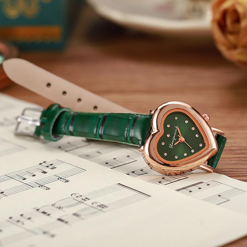 Fashion Brand Top Womens Watch Design Heart Dial Ladies Quartz Wristwatches Band Gifts Clock