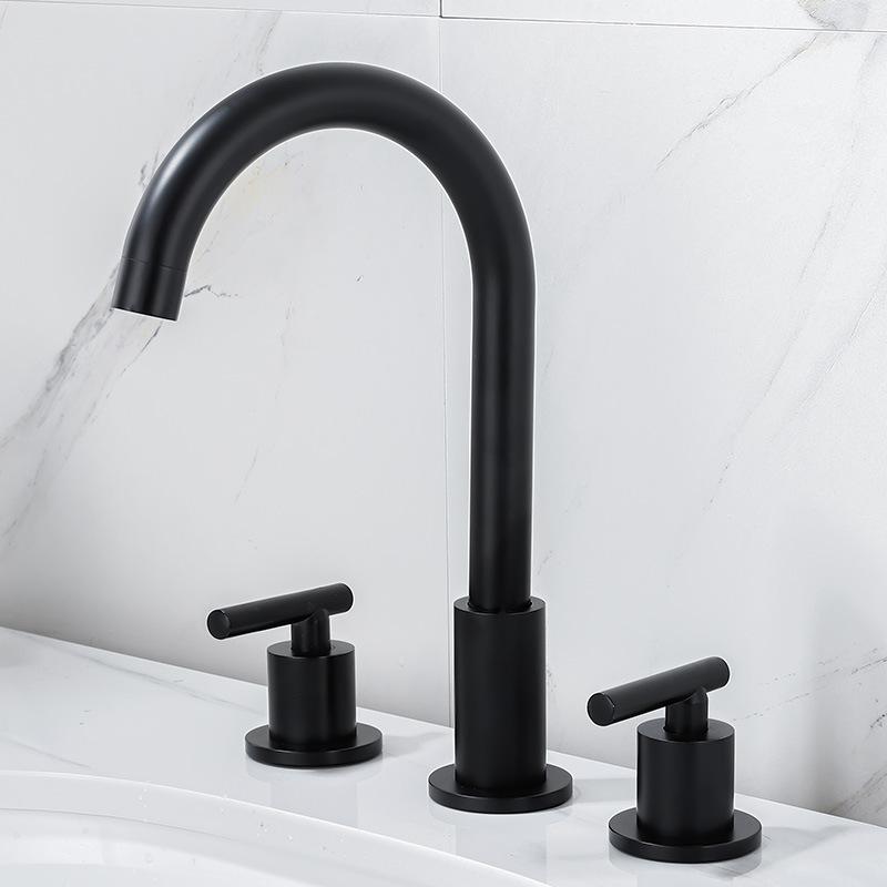 Basin Faucets Brass Polished Chrome Deck Mounted Round Bathroom Sink Faucets 3 Holes Double Handles Hot And Cold Water Tap