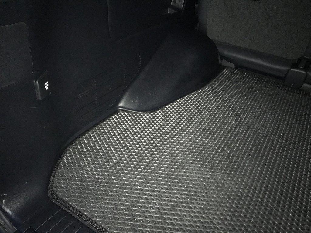 Trunk Mat V-1 (EVA, 5 Places, Black) for Lexus LX570/450d
