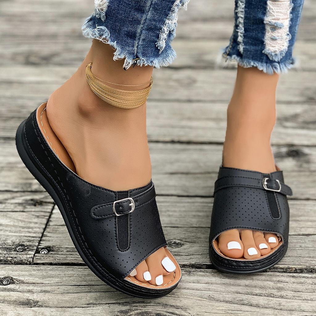 Large size wedge heel sandals women's 2025 summer new European and American style belt buckle fashionable and lightweight explosive slippers women
