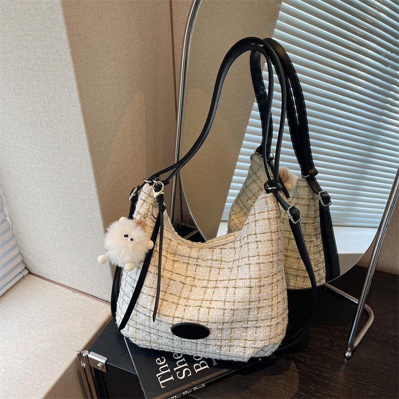 

Spring and summer large-capacity bag women s new casual commuting double shoulder back bag multi-purpose shoulder tote bag білий